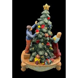 2002 Musical Christmas Tree Scene Ceramic Couple  We wish you a Merry Christmas